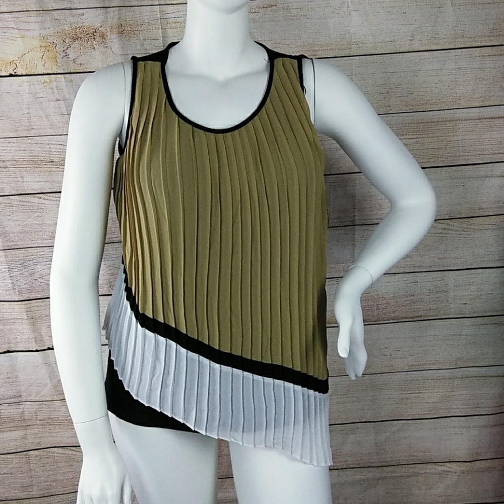 NY Collection top cap‎ sleeve size medium